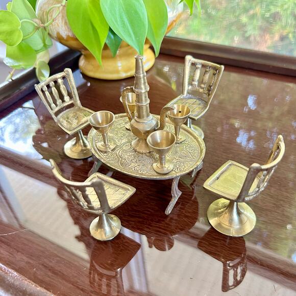 Vintage Brass Maharaja Dining Table Chair Set Showpiece – Intricate Miniatures - Picture 3 of 16